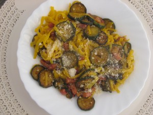 Italian recipe: Fettucine with Zucchine and Speck