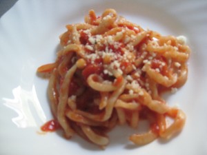 Fresh Pasta Recipe-Pici pasta with tomato sauce