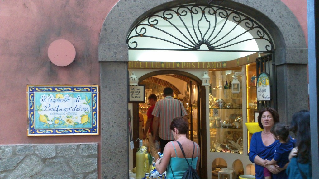 Shopping in Positano: Limoncello