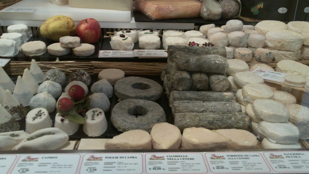 Alternative to a restaurant in Rome: Beppe's Cheeses