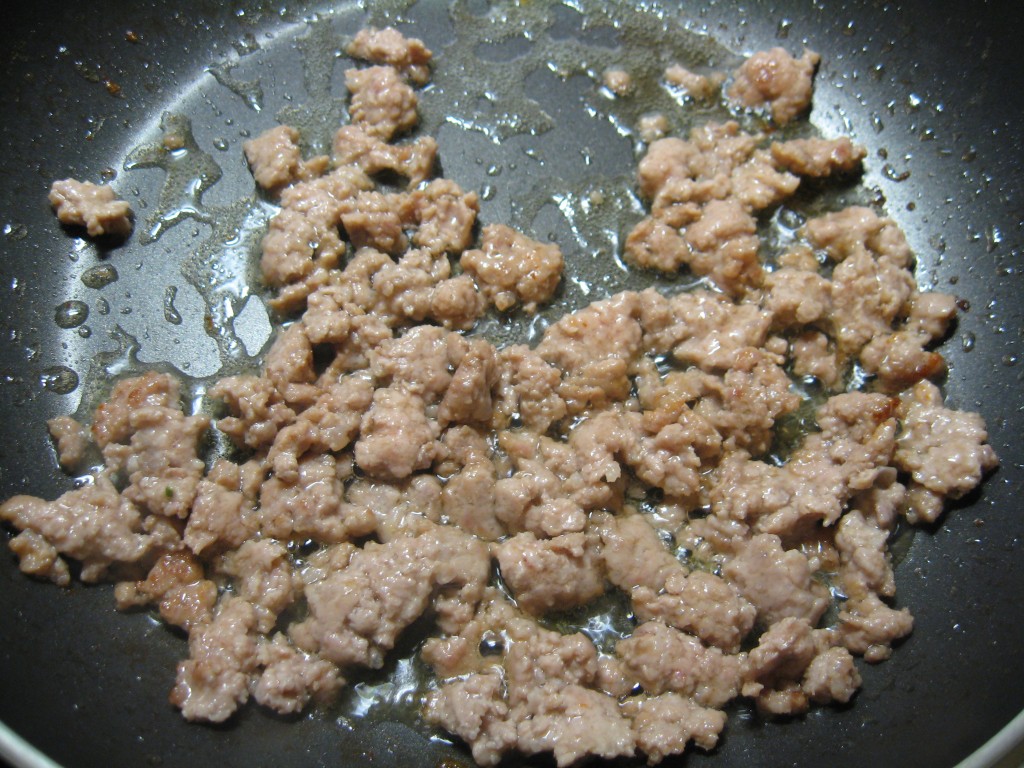 How to make tortellini: Cook the ground meat