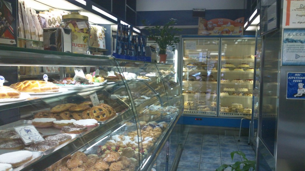 Favorite Bakery in Rome: Regoli - Tight Space