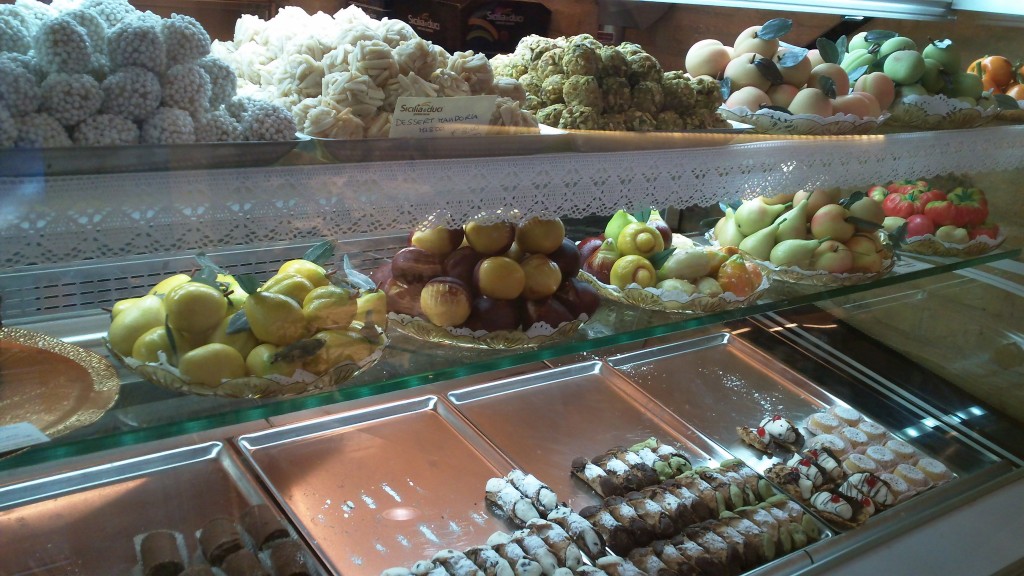 Bakery in Rome: Sicilia e Duci - Marzipan