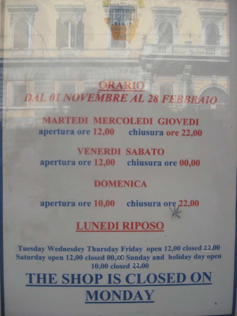 Gelato in Rome: Fassi - Hours