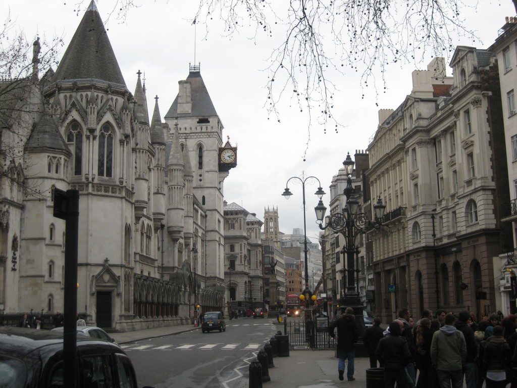 London Guided Tours: Old City Tour - Border between the two cities