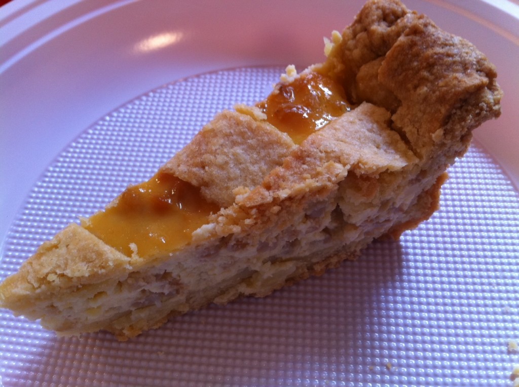 Easter lunch : Slice of pastiera