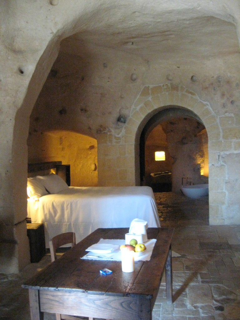 Matera Italy: Room at Le Grotte della Civita