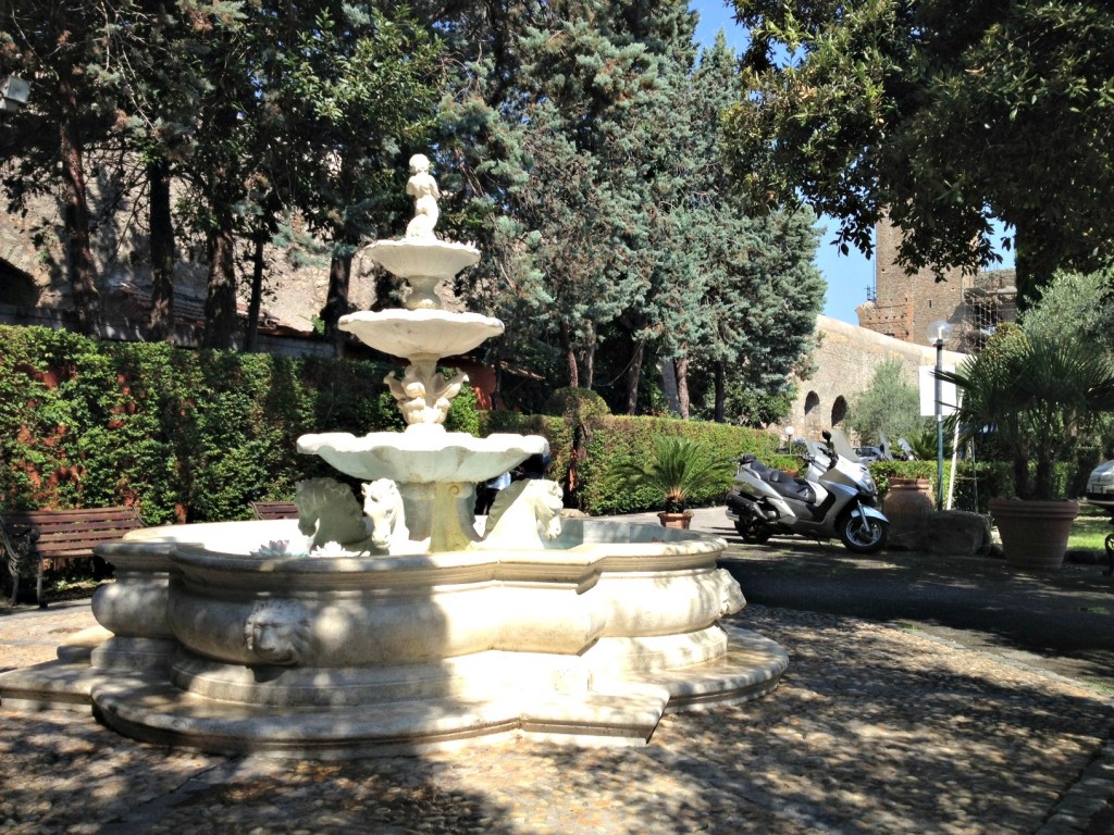 Summer in Rome - Grounds of Club