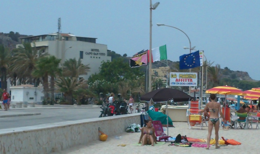 San Vito Lo Capo - Umbrella Rentals