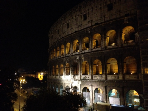 [Video] Cool experience in Rome: Colosseum at Night