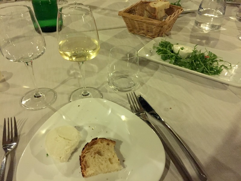 Guided Wine Pairing Dinner in Rome: Buffalo mozzarella with Prosecco