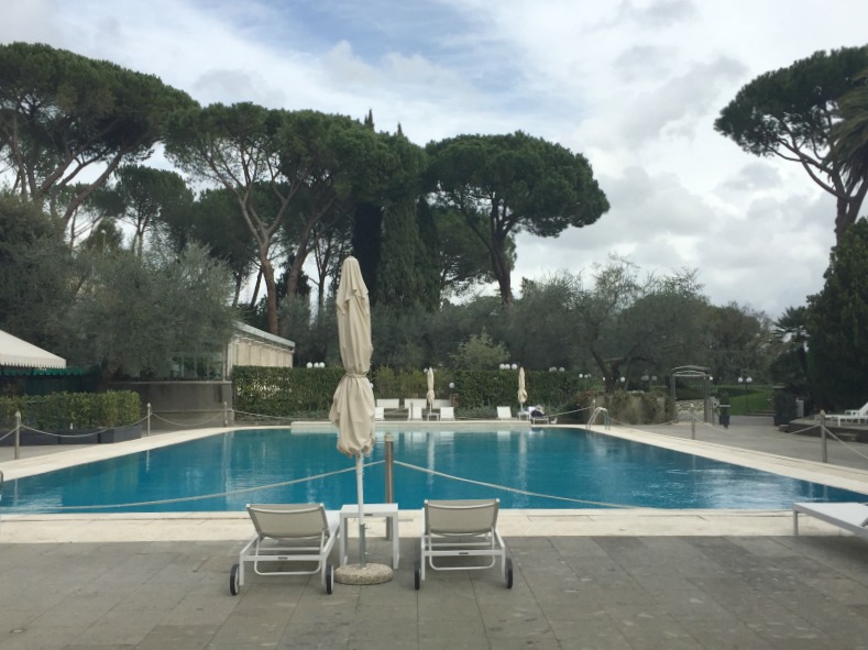 Outdoor pool at Rome Cavalieri | BrowsingRome.com