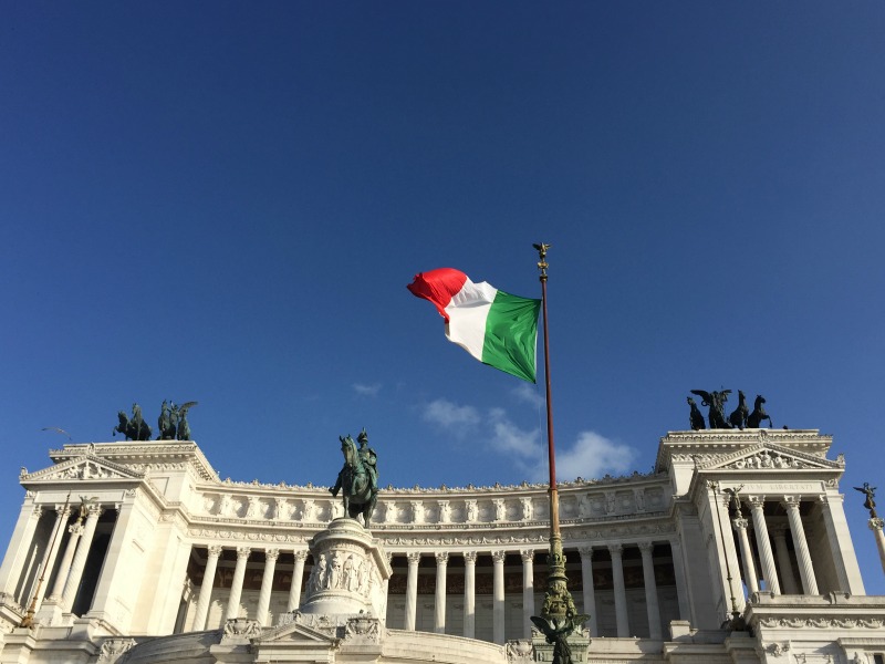 Altare della Patria | 15 Must- Visit Places to Visit on Your First Visit to Rome | BrowsingRome.com 