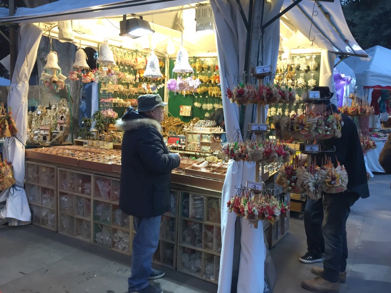 Christmas market in Piazza Mazzini in Rome | BrowsingRome.com